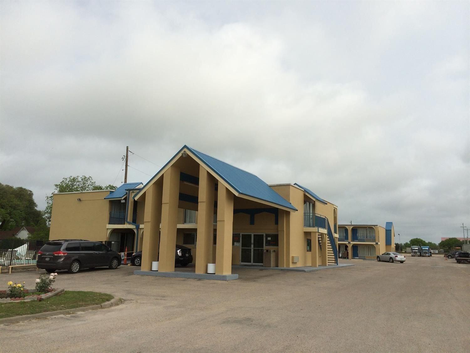 Americas Best Value Inn Schulenburg Экстерьер фото